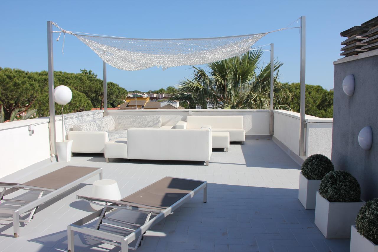 Apartamentos Caru Castelldefels Luaran gambar