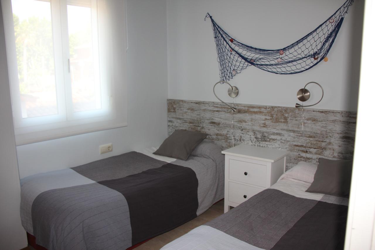 Apartamentos Caru Castelldefels Luaran gambar