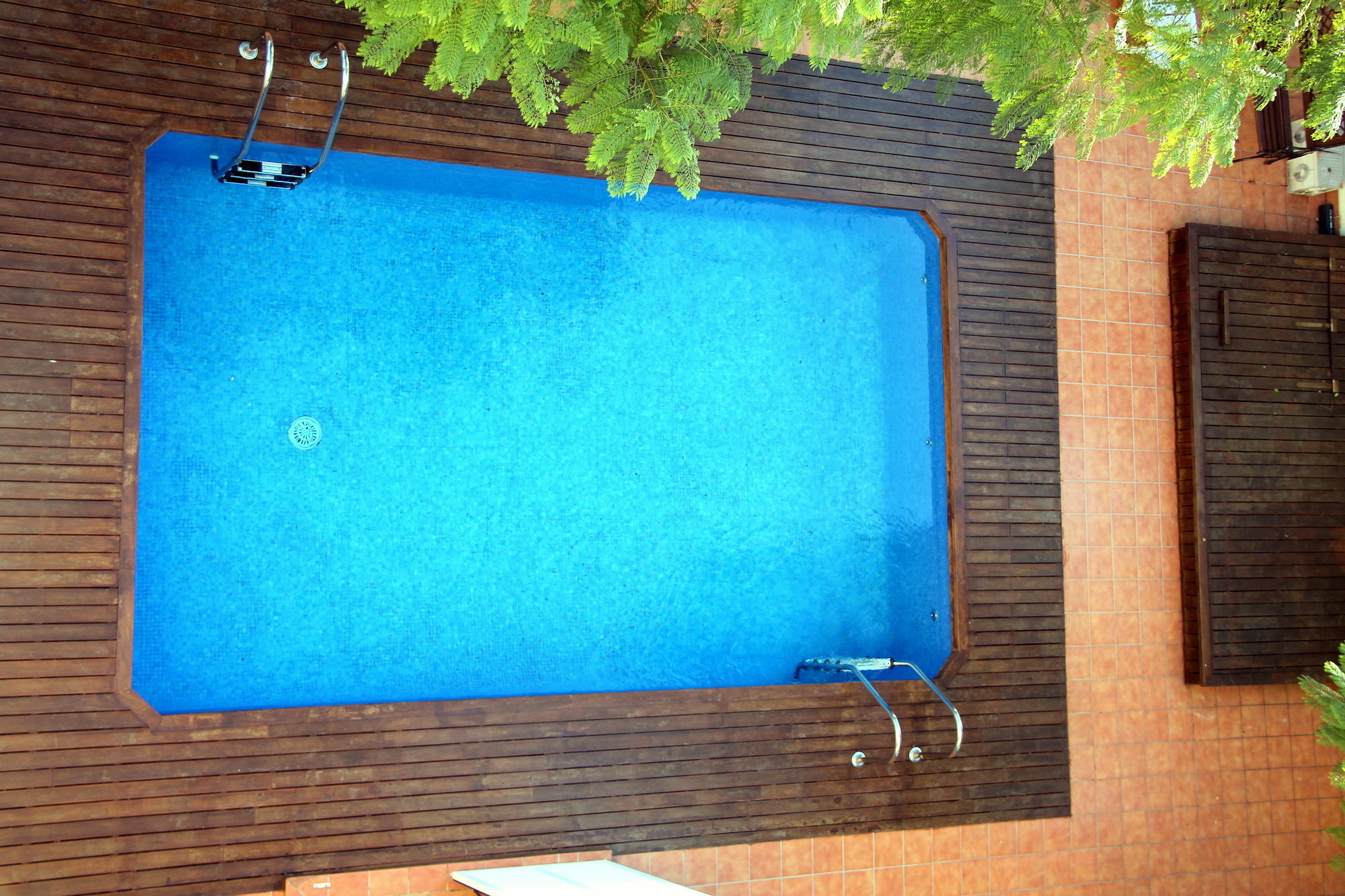 Apartamentos Caru Castelldefels Luaran gambar