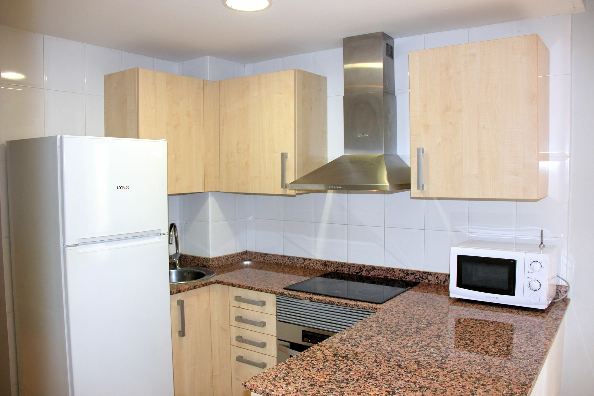 Apartamentos Caru Castelldefels Luaran gambar