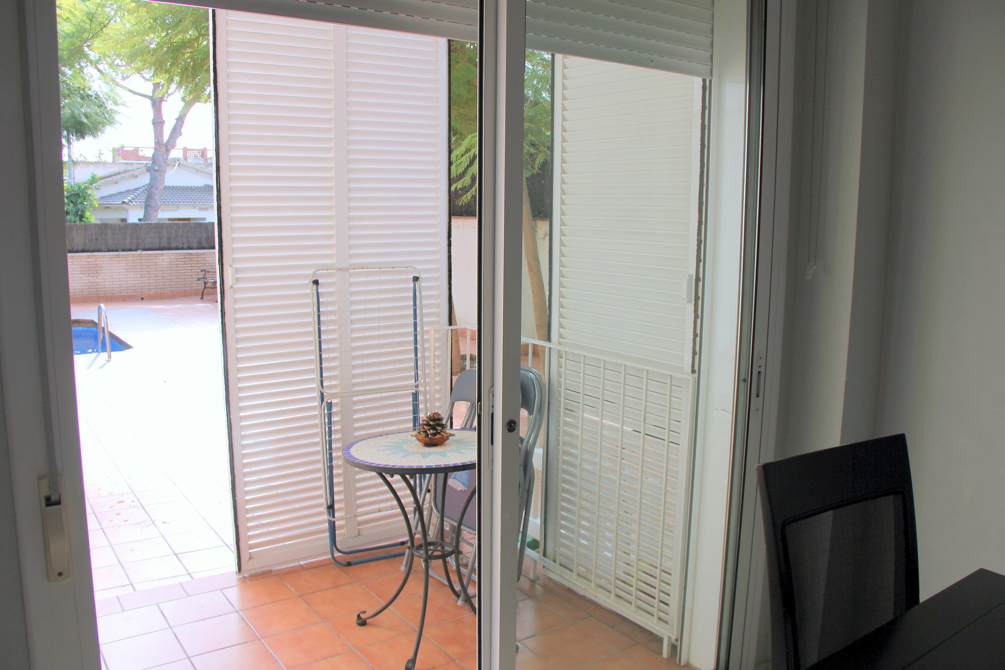 Apartamentos Caru Castelldefels Luaran gambar