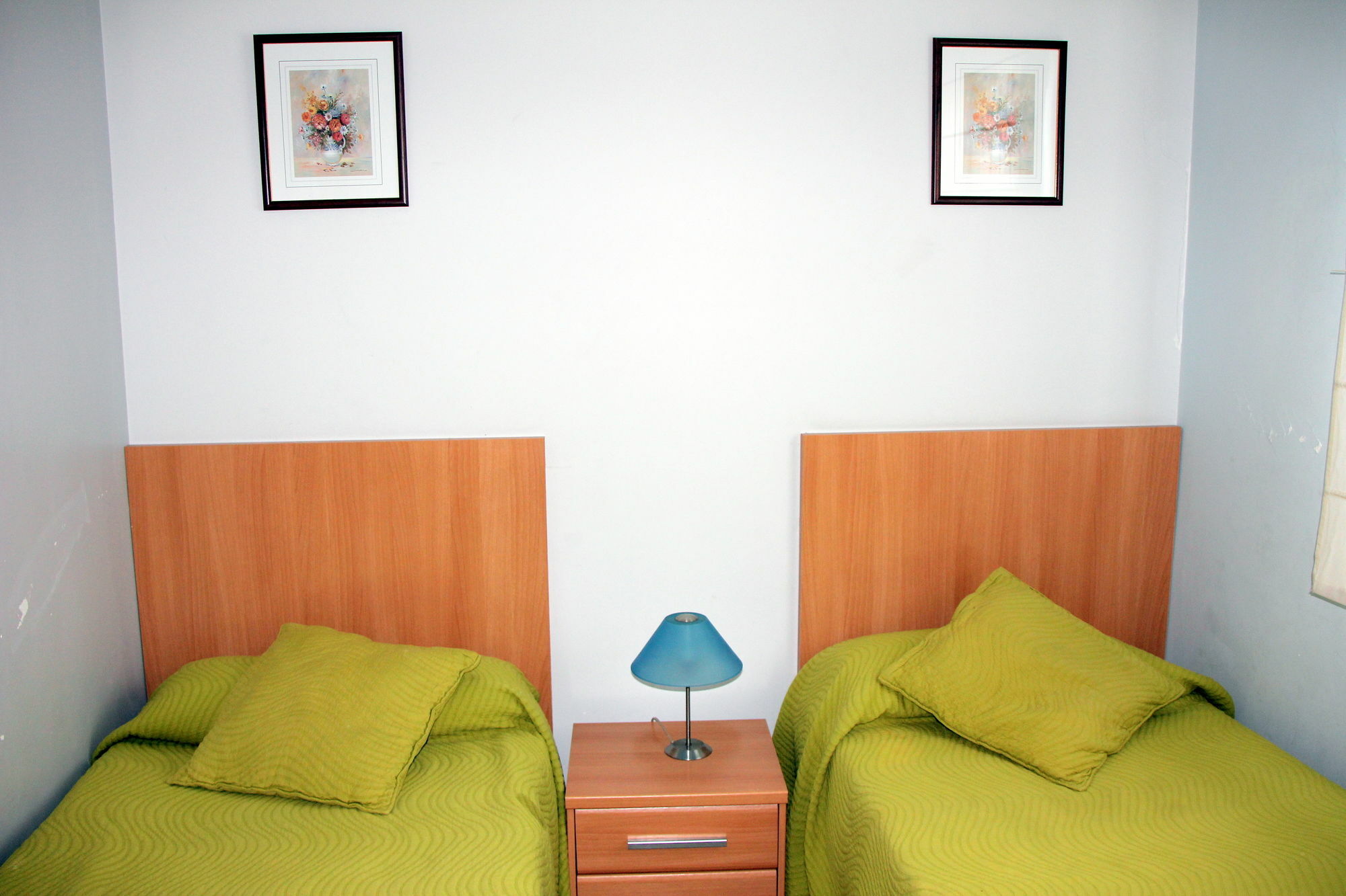 Apartamentos Caru Castelldefels Luaran gambar